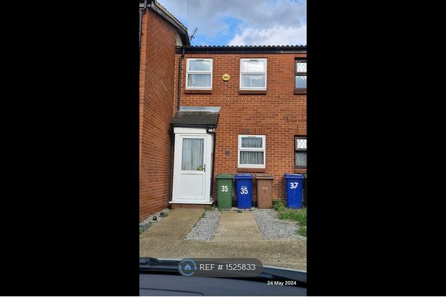 Thumbnail Terraced house to rent in Fanns Rise, Purfleet