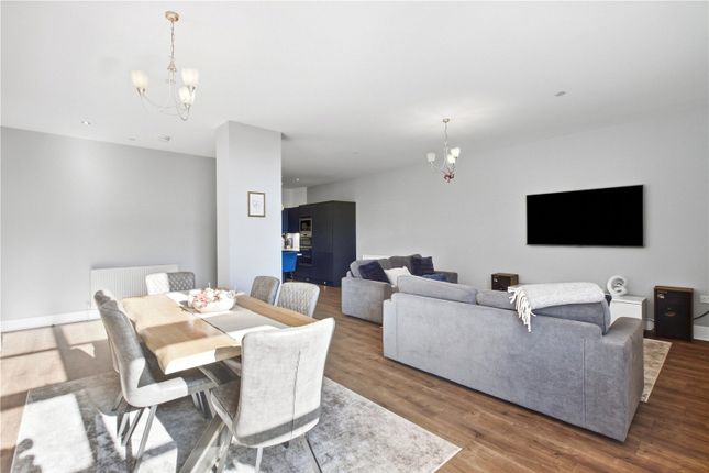 24, Woolcarder's Court, Stirling photo 3
