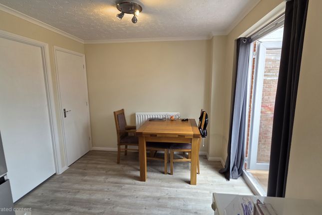 Compton Close, Taunton photo 4