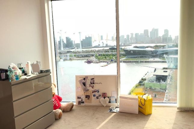 1 Bed Flat To Rent In Coral Apartments Western Gateway Royal