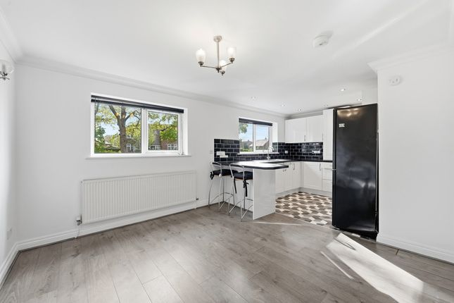 Middlewood Road, Poynton photo 5