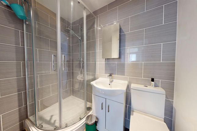 72a, Windmill Street, Gravesend photo 4