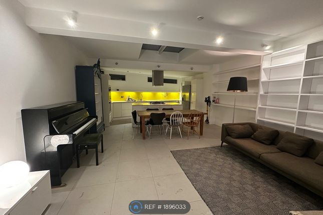 Shared Kitchen Living Room