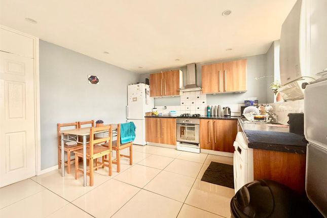 36, Barry Avenue, Preston photo 2