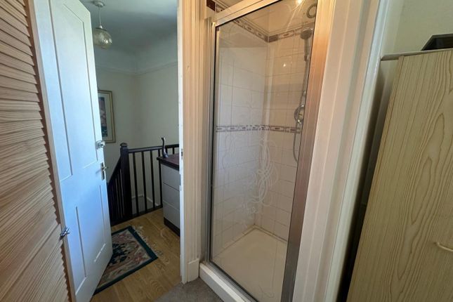 Room 2, 244, Shenley Road, Borehamwood photo 3