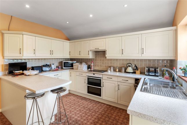 15, Radwinter Road, Nr Saffron Walden photo 2