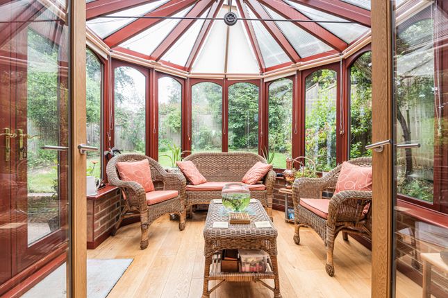 3, Ashlyns Court, Berkhamsted photo 4