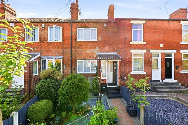 2-bed house on 32, Grove Avenue, Pontefract, £140,000