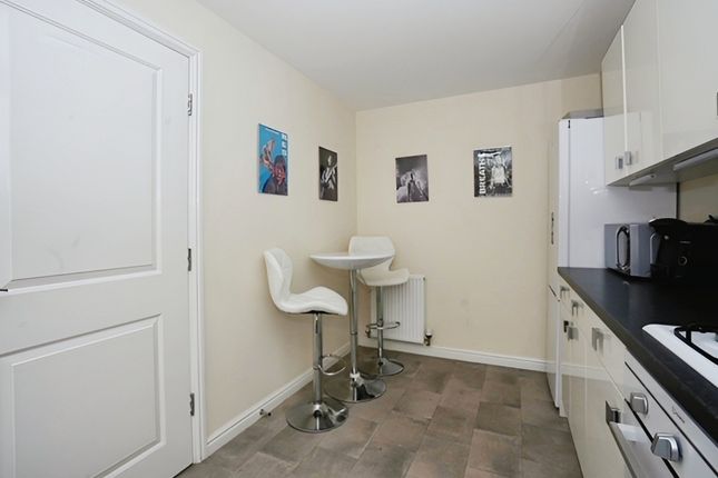 10, Kingwood Close, Barnsley photo 4