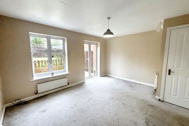 31, Roman Court, Wallsend photo 2