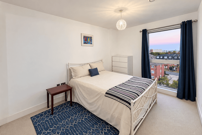 40 Baldwin Court, Lyon Road, HARROW photo 5
