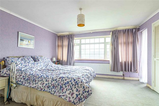 Semi-detached house for sale in Wootton Drive, Grovehill, Hemel Hempstead, Hertfordshire