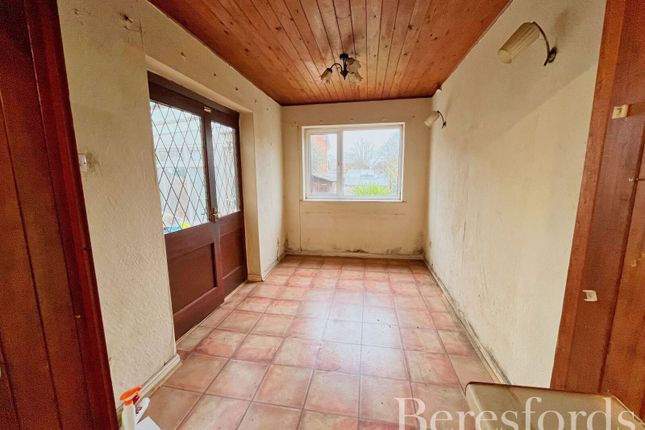 77, Millfields, Essex photo 4