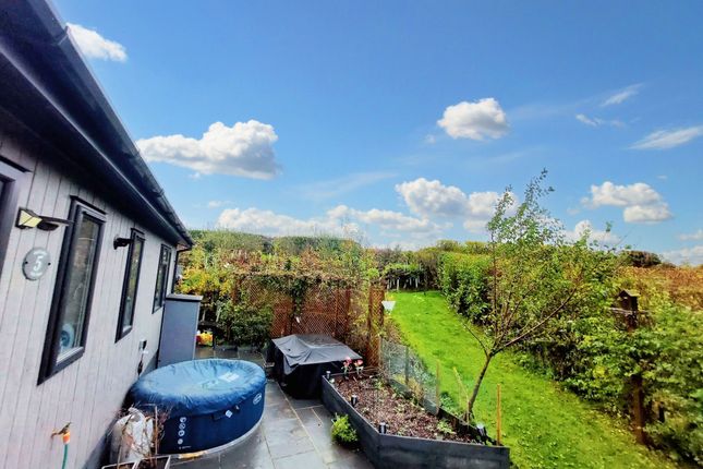 Mobile/park home for sale in Vale View, Whittingham, Alnwick