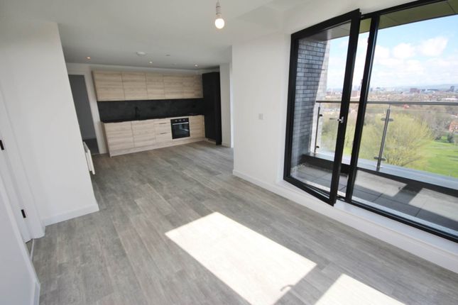 Thumbnail Flat to rent in Seymour Grove, Manchester