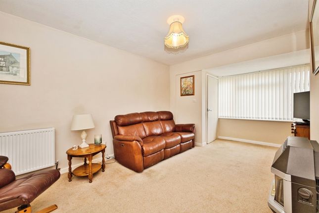 23, Burroughes Avenue, Yeovil photo 4