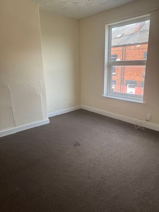 3, Clark Mount, Leeds photo 4