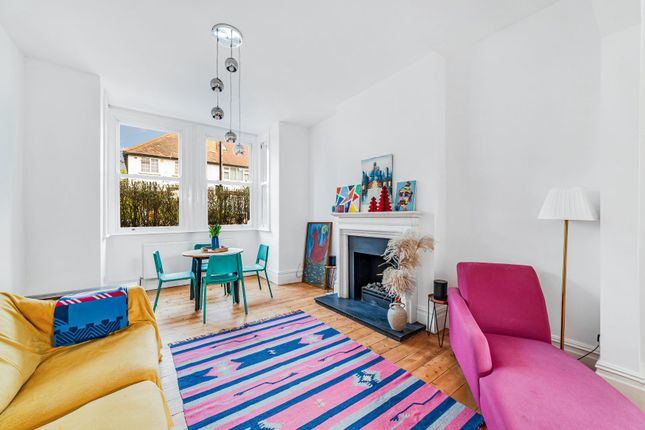 23, Nemoure Road, London photo 2