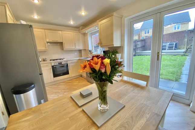 5, Heron View, Glossop photo 3