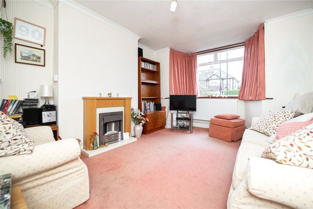 13, Beech Way, Twickenham photo 2