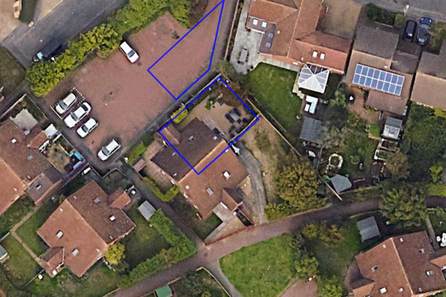 6 Mountsfield Close, Newport Pagnell photo 4