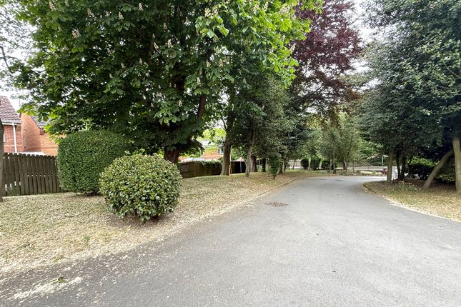 5, Grange Court, Barnsley photo 4