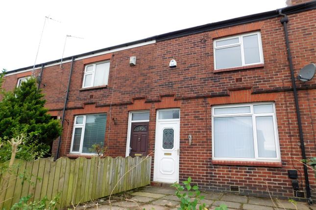 Thumbnail Terraced house to rent in Linden Avenue, Oldham