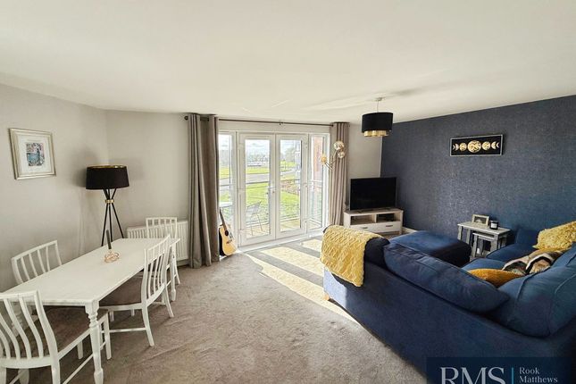 35, Willowbay Drive, Newcastle Upon Tyne photo 4
