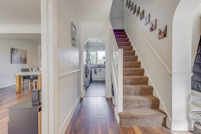 21, Fairview Drive, Westcliff-on-sea photo 2