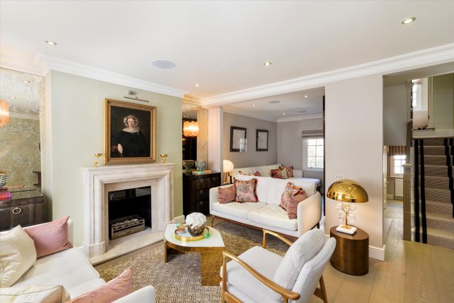 36, First Street, London photo 2