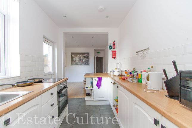 4 Copperfield Road, Coventry photo 2