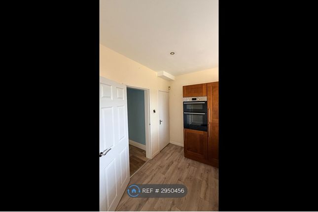 Moorland Grove, Bolton photo 5