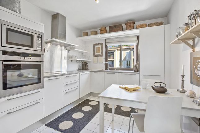 Apartment for sale in Mougins, Provence-Alpes-Cote D'azur, 06250, France