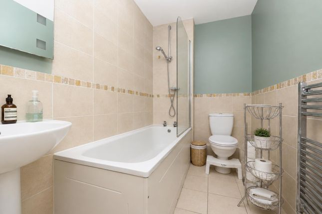 9 Fareham Quays, 2, Elmhurst Road, Fareham photo 3