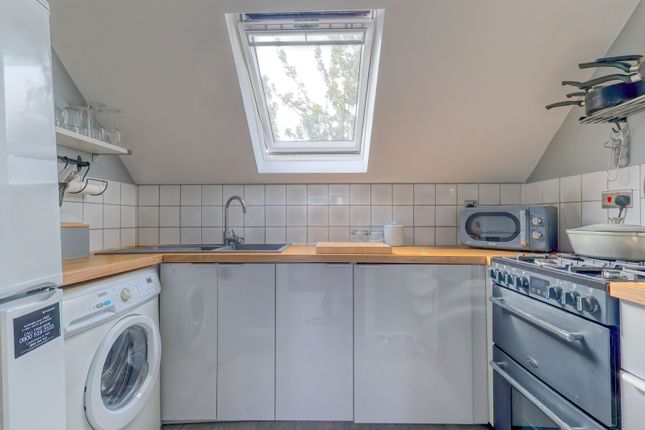 21, Windrush Court, Buckinghamshire photo 3