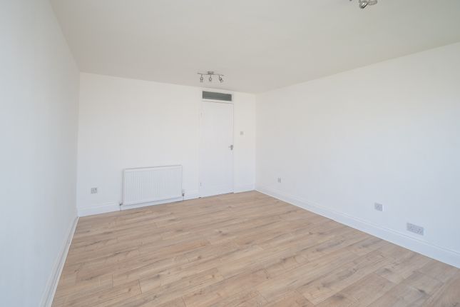 245, Glenacre Road, Cumbernauld photo 4