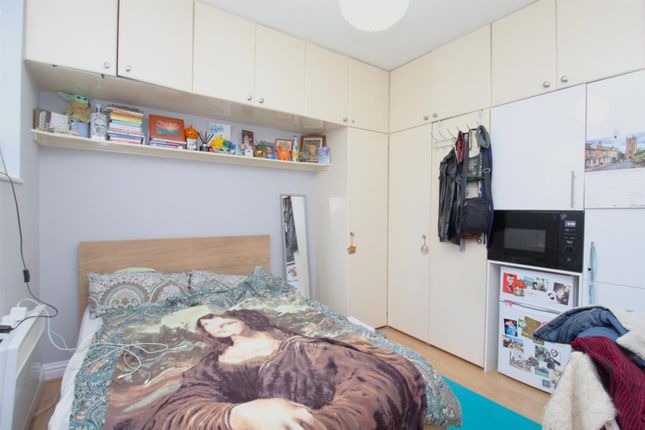 Room to rent in Cranbrook Park, Wood Green