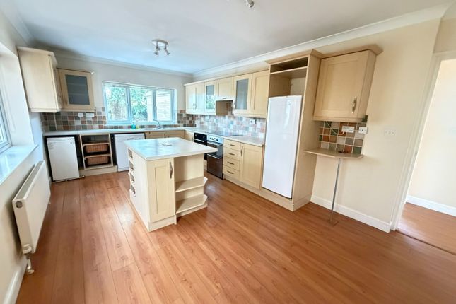 2, Glebe Close, Wisbech photo 4