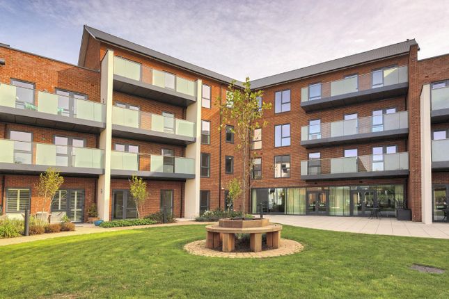 Flat for sale in The "Golf", The Landings, Kings Hill