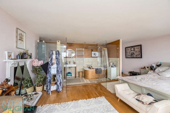 Flat 4, 6 Percival Terrace, East Sussex photo 4