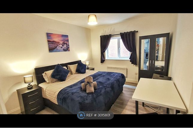 B Clarence Road, Grays photo 3
