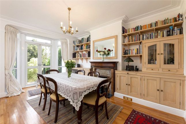 54, Combemartin Road, London photo 4
