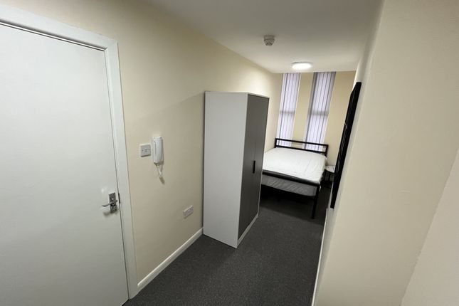 Flat to rent in Cavendish House, Cavendish Street, Manchester