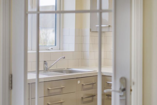 11 Tamarisk Lodge Stocks Lane, Chichester photo 3