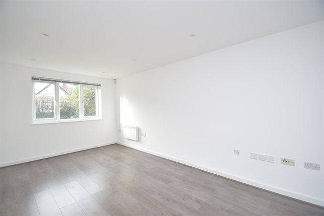 Honeypot Lane, Stanmore photo 2