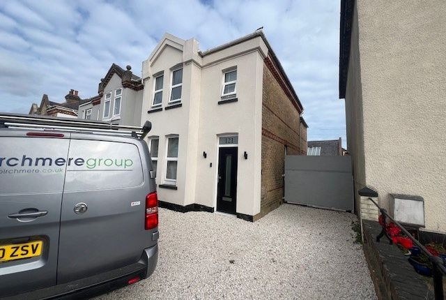Detached house to rent in Parkwood Road, Bournemouth