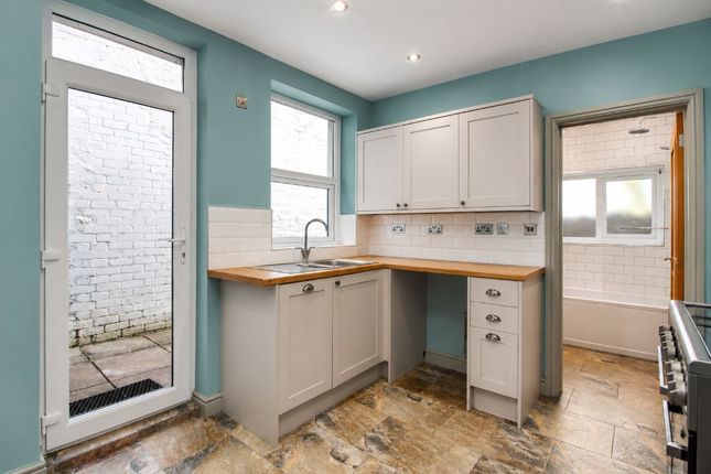 19, Llest Terrace, Pontypridd photo 4