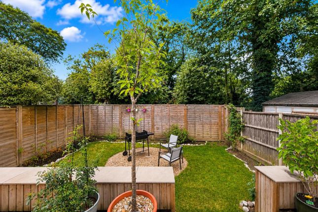 8, Collie Drive, Ashford photo 2