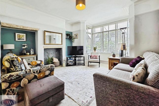 15, West Avenue, Baildon photo 2
