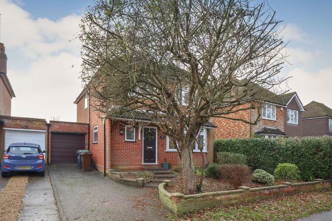 Thumbnail Detached house to rent in Luton Road, Harpenden